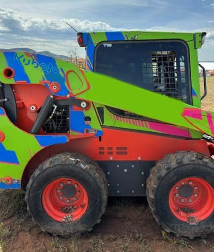 2024 Kubota SSV75 Skid Steer - Image 3