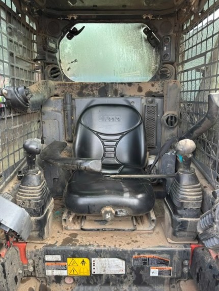 2024 Kubota SSV75 Skid Steer - Image 8