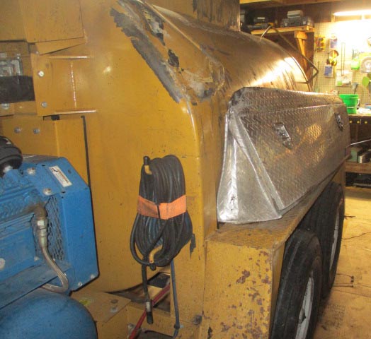 2024 Seal-Rite SR-550 Sealcoating Trailer - Image 2