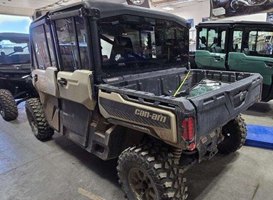 2025 Can-Am Defender Max HD10 - Image 5