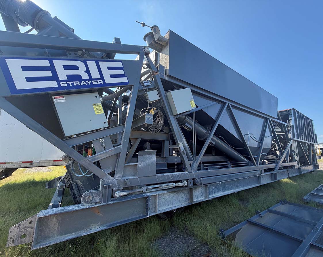 2025 Erie Strayer MC-11C Mobile Self Erect Mix Plant - Image 6