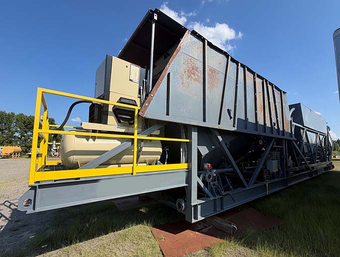 2025 Erie Strayer MC-11C Mobile Self Erect Mix Plant - Image 7