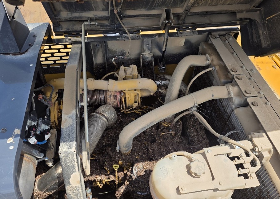 2024 DEERE 300 P-TIER Excavator - Image 6