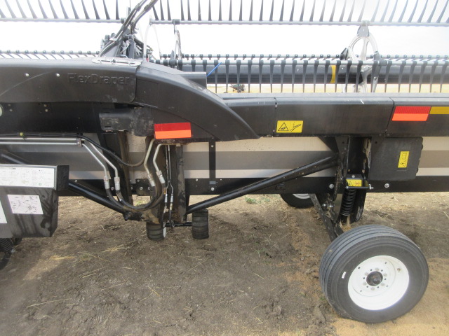 2025 MacDon FD245 Header - Image 21