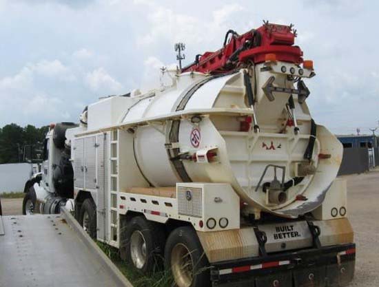 2025 Peterbilt 567 Shellvac Hydro Excavator Vacuum Truck - Image 3