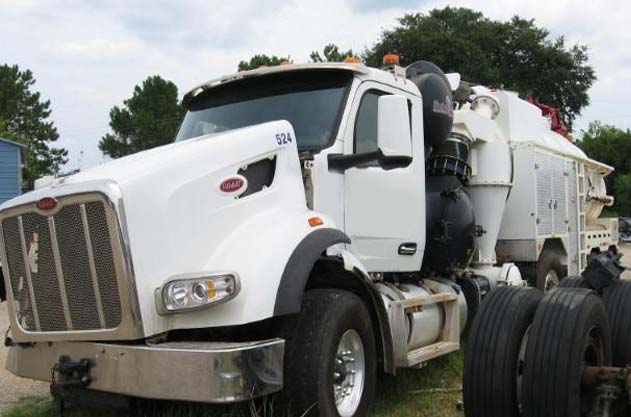 2025 Peterbilt 567 Shellvac Hydro Excavator Vacuum Truck - Image 4