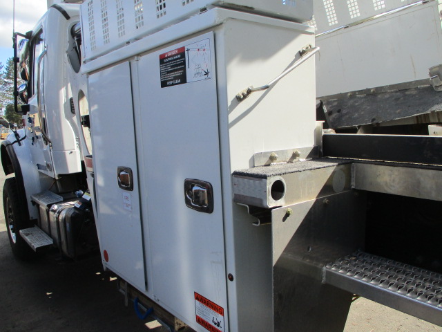 2026 Freightliner M2 106 Bucket Truck - Image 12