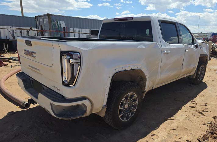 2026 GMC Sierra 1500 - Image 3