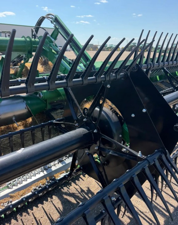 2026 John Deere HDF 50 Hinged Frame Draper Header - Image 11