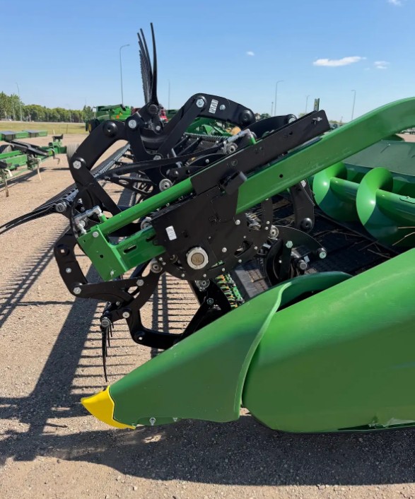 2026 John Deere HDF 50 Hinged Frame Draper Header - Image 13