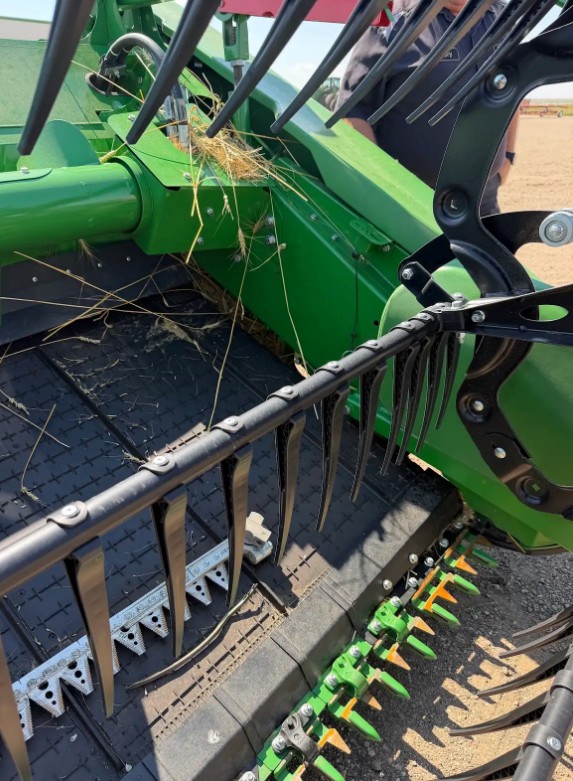 2026 John Deere HDF 50 Hinged Frame Draper Header - Image 25
