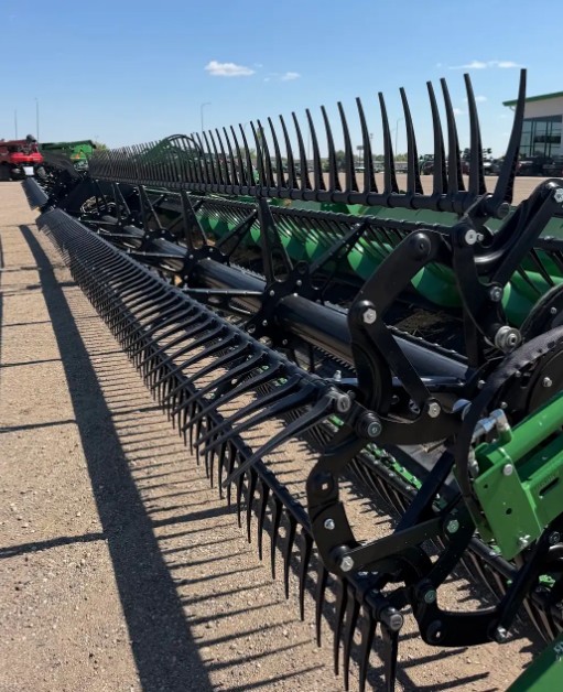 2026 John Deere HDF 50 Hinged Frame Draper Header - Image 8