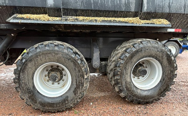 2026 Weber Lane ST2010XT Hydraulic Forage Box - Image 14