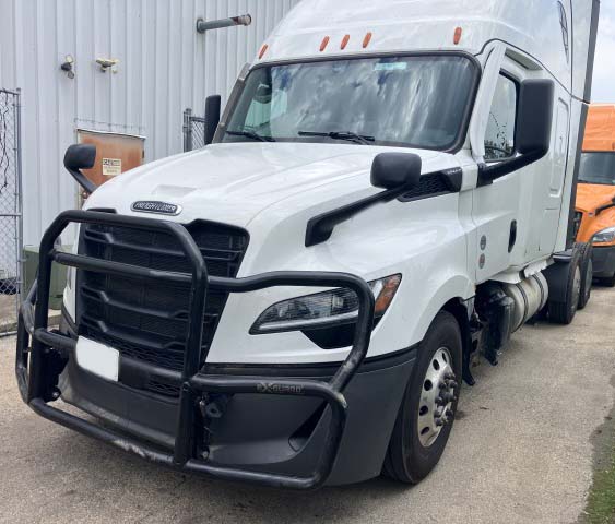 2027 Freightliner Cascadia - Image 2
