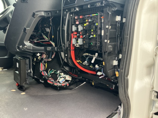 2027 Freightliner Cascadia - Image 7