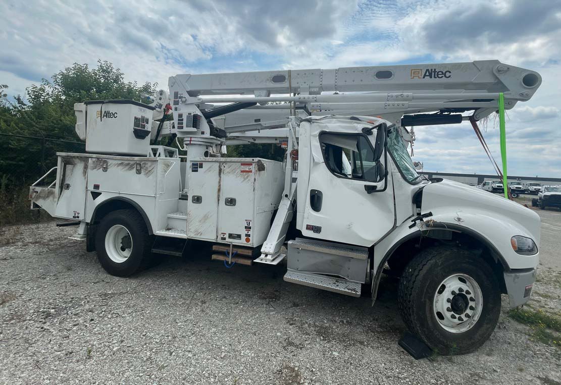 2027 Freightliner M2 w/ Altec TA60 Telescopic Articulated Aerial Device - Image 2