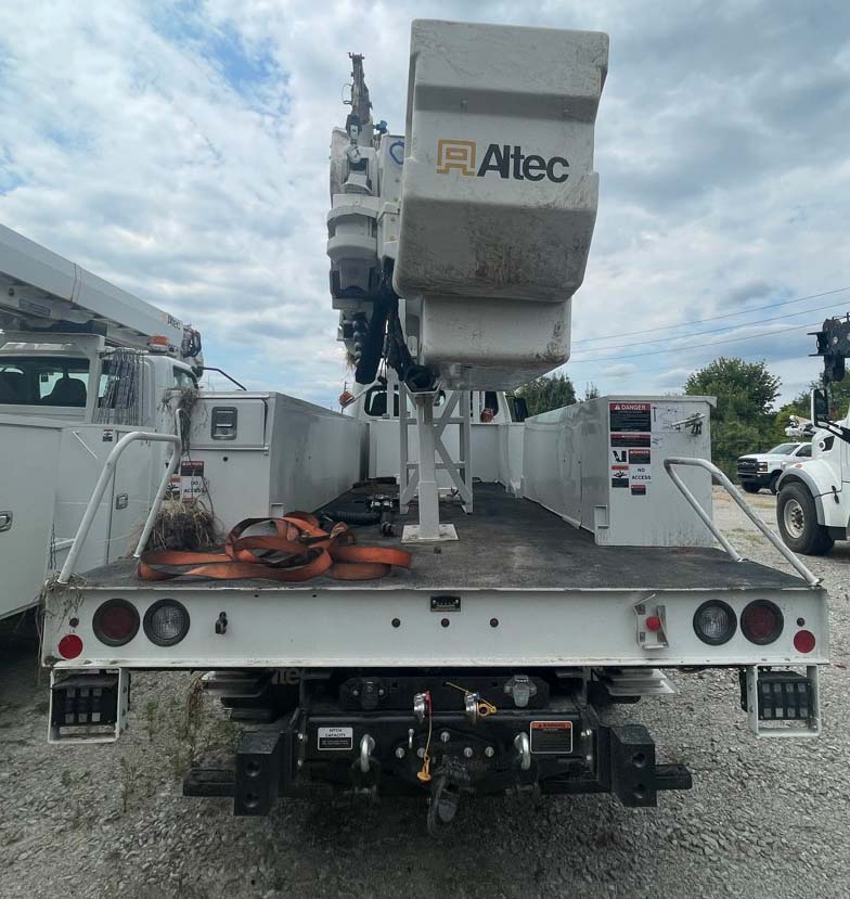 2027 Freightliner M2 w/ Altec TA60 Telescopic Articulated Aerial Device - Image 4