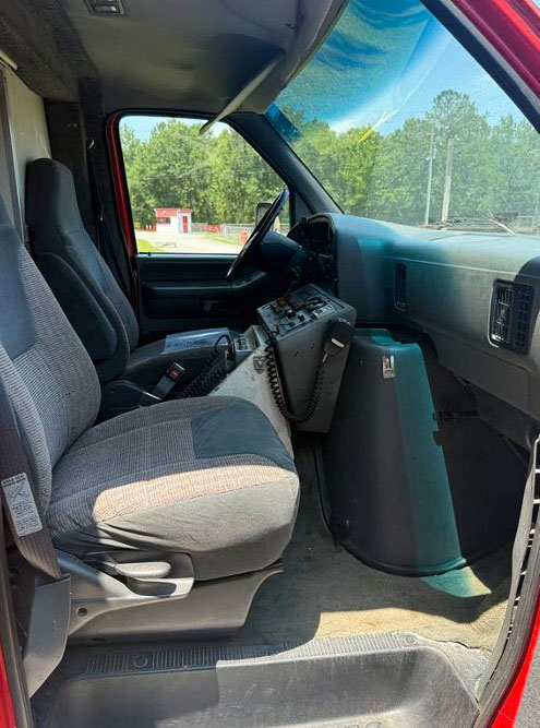 1993 Ford E350 Super Duty Econoline - Image 23