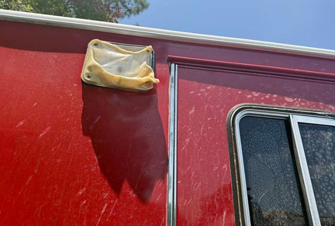 1993 Ford E350 Super Duty Econoline - Image 8