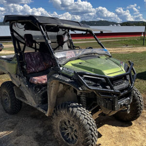 2021 Honda Pioneer LE UTV