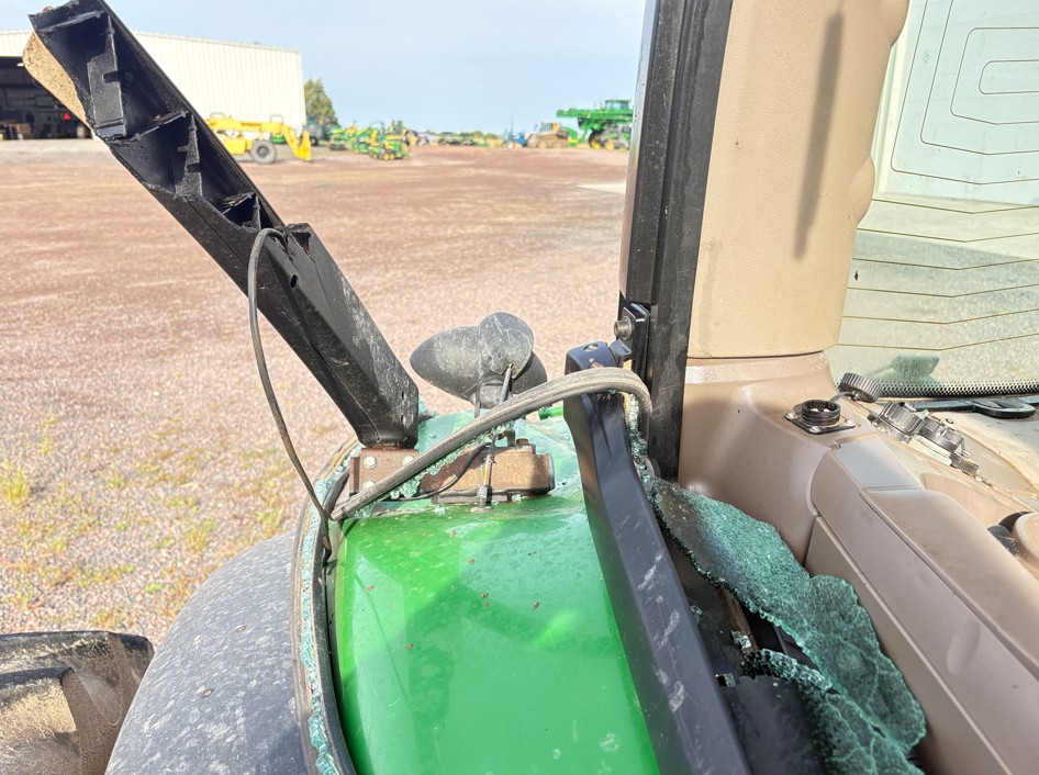 2012 John Deere 6210R Tractor - Image 10