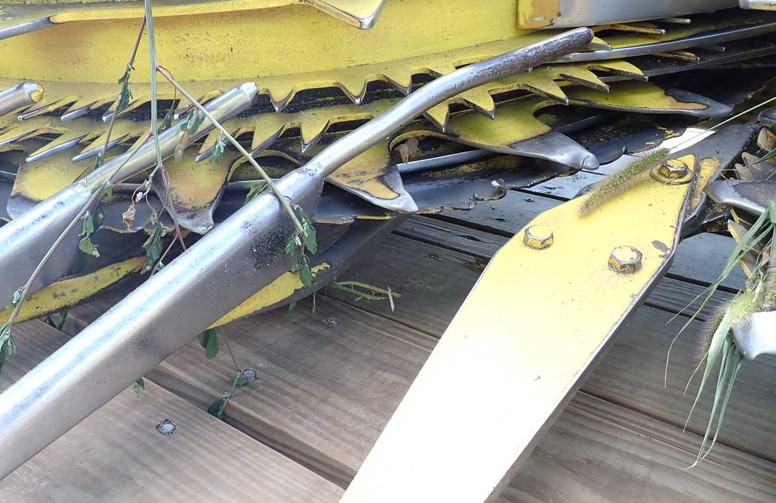 John Deere 676 Forage Header - Image 18