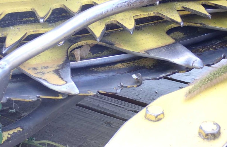 John Deere 676 Forage Header - Image 19