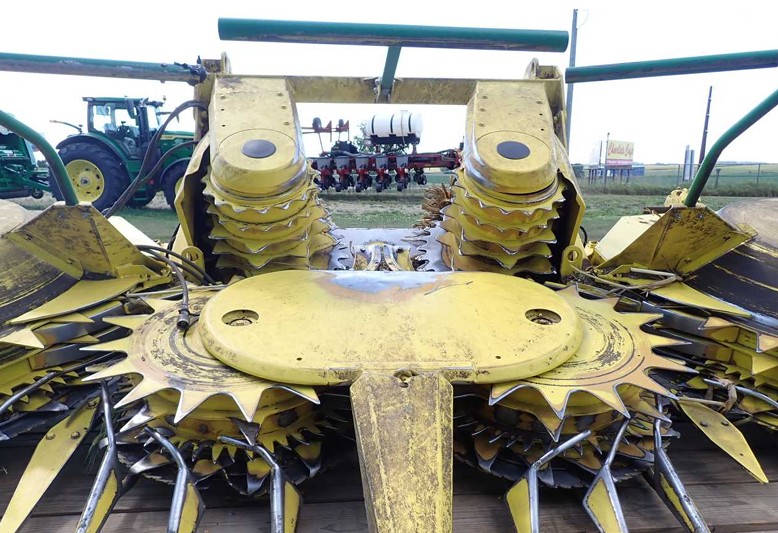 John Deere 676 Forage Header - Image 9