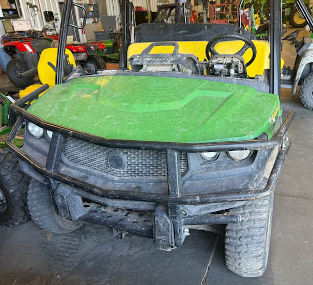 2020 John Deere Gator XUV835M