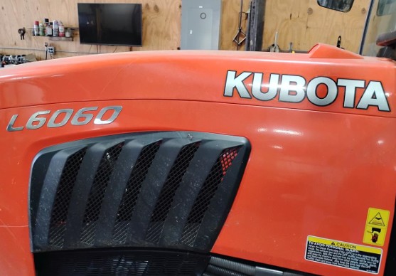 2020 Kubota L6060 Tractor - Image 14