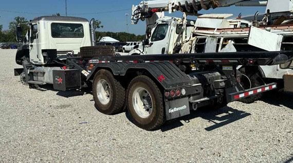 2027 Mack GR64B - Image 2