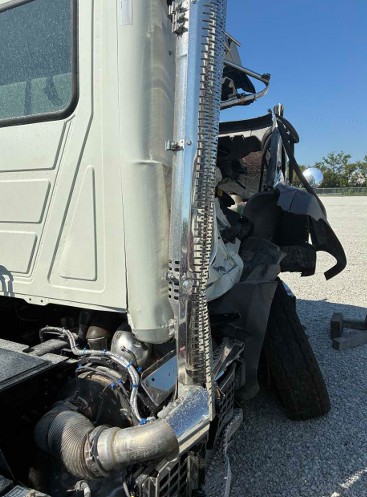 2027 Mack GR64B - Image 19