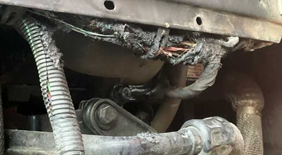 2016 Mahindra 5570 Tractor - Image 11
