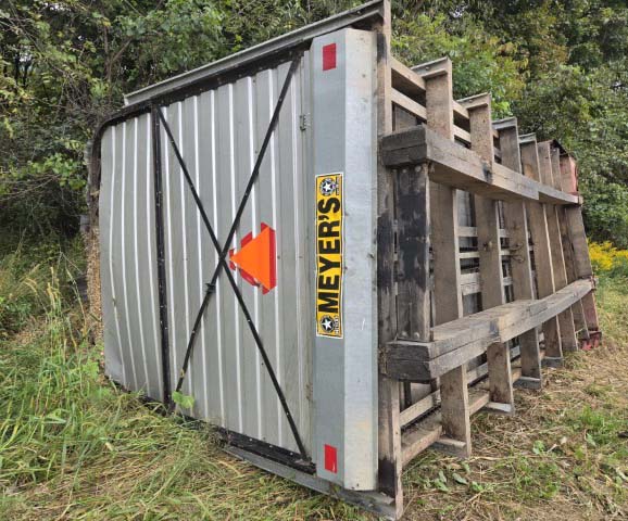 1989 Meyer’s Forage Wagon - Image 3