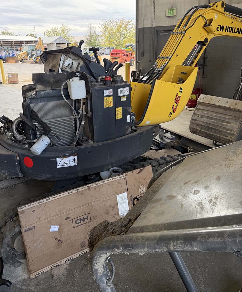2019 New Holland E37C Mini Excavator - Image 2