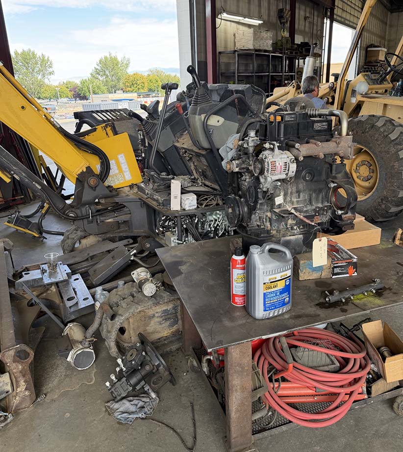 2019 New Holland E37C Mini Excavator - Image 3