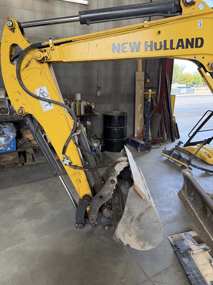 2019 New Holland E37C Mini Excavator - Image 4