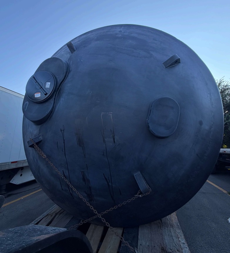 Tank - Image 5
