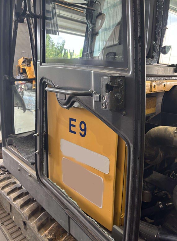 2013 Volvo EC55C Excavator - Image 5