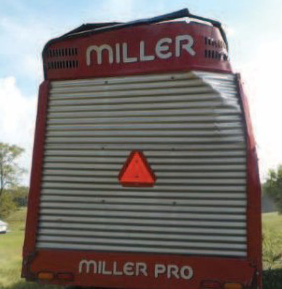 2010 Arts Way Miller Pro Wagon - Image 2