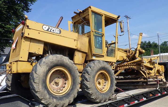 Champion 720A Motor Grader - Image 4