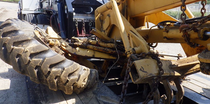 Champion 720A Motor Grader - Image 9