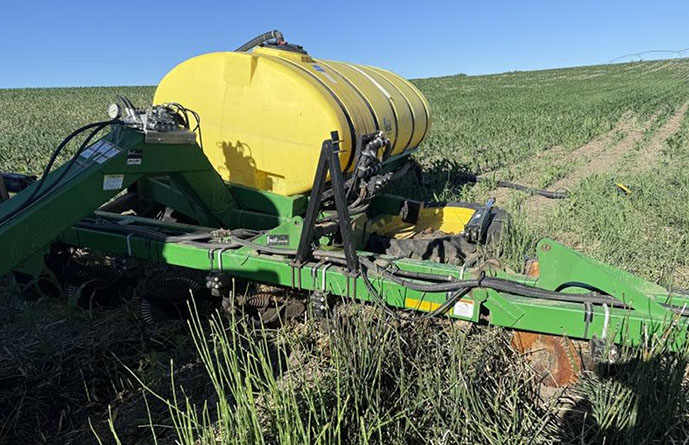 2008 FAST 8100 Fertilizer Applicator