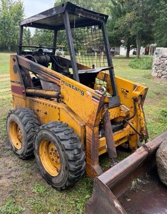 1980 OMC Mustang 1700 Skid Steer