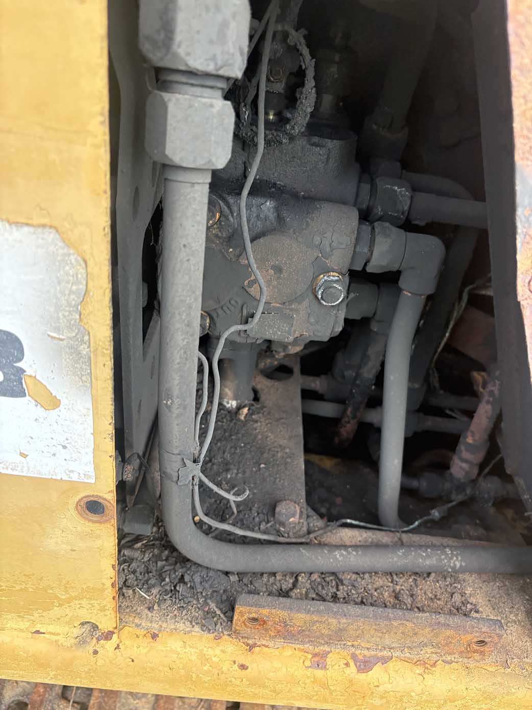 1985 Caterpillar 931B-2 Dozer - Image 8