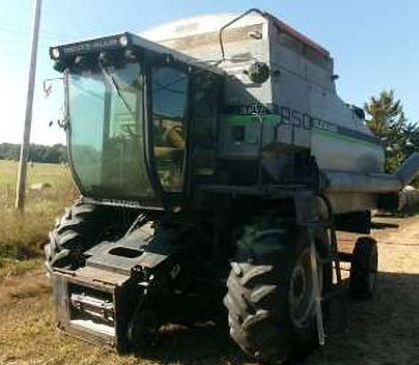 1989 Gleaner R50 Combine
