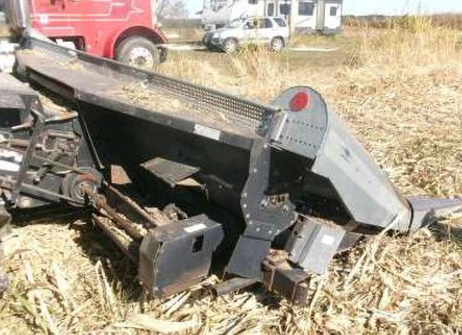 1989 Gleaner R50 Combine - Image 15