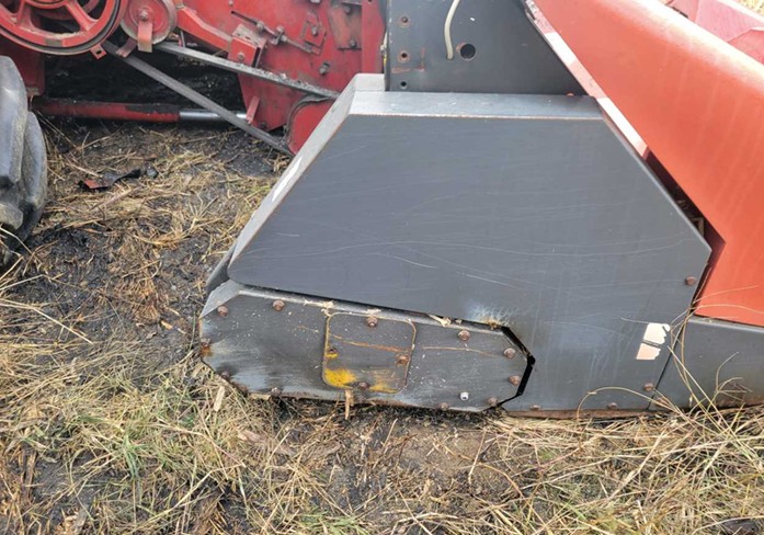 1990 Case IH 1680 Combine - Image 20