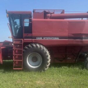 1991 Case IH 1660 Combine & 2000 Case IH 1020 Flex Header