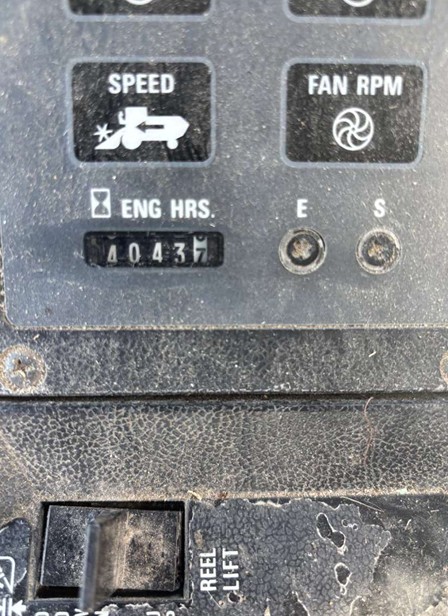 1991 Case IH 1660 Combine & 2000 Case IH 1020 Flex Header - Image 15